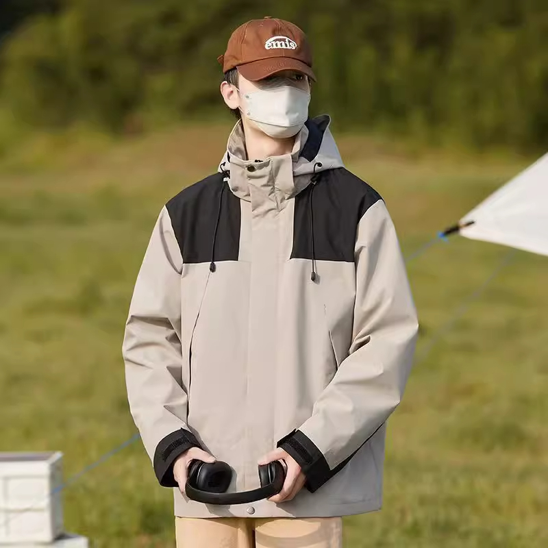 淘宝秒杀：清仓24元！唐狮desso连帽情侣款冲锋衣 福利价仅24.9元秒杀！