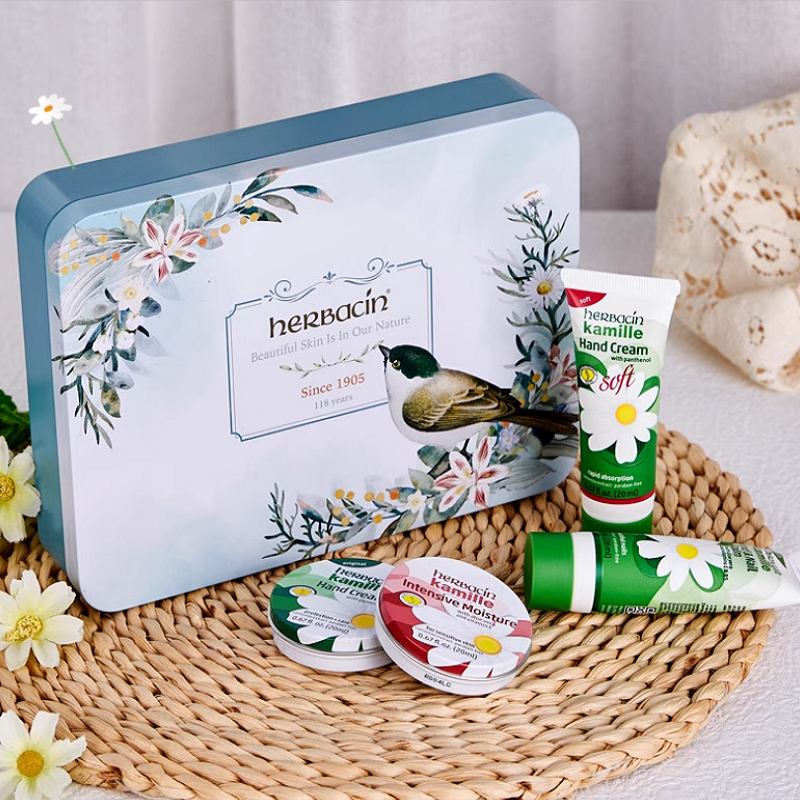 双11现货：【限量赠正装】德国小甘菊护手霜礼盒任选 福利价仅61元秒杀！