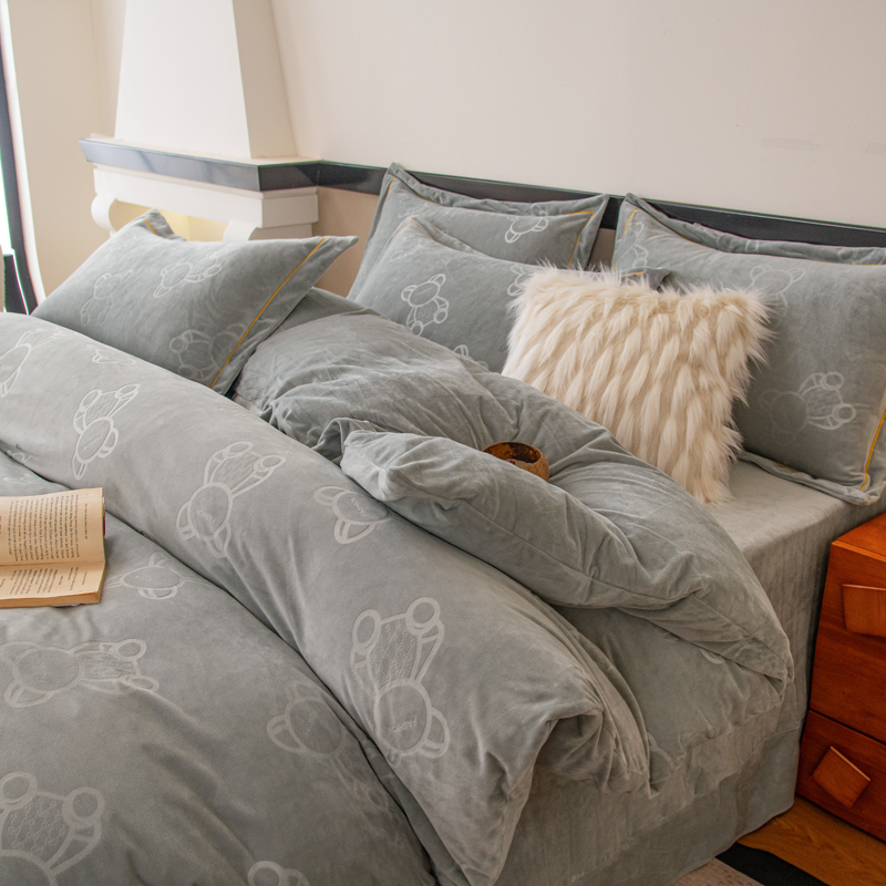 淘宝秒杀：纪希尔顿冰岛绒四件套 福利价仅189.9元秒杀！