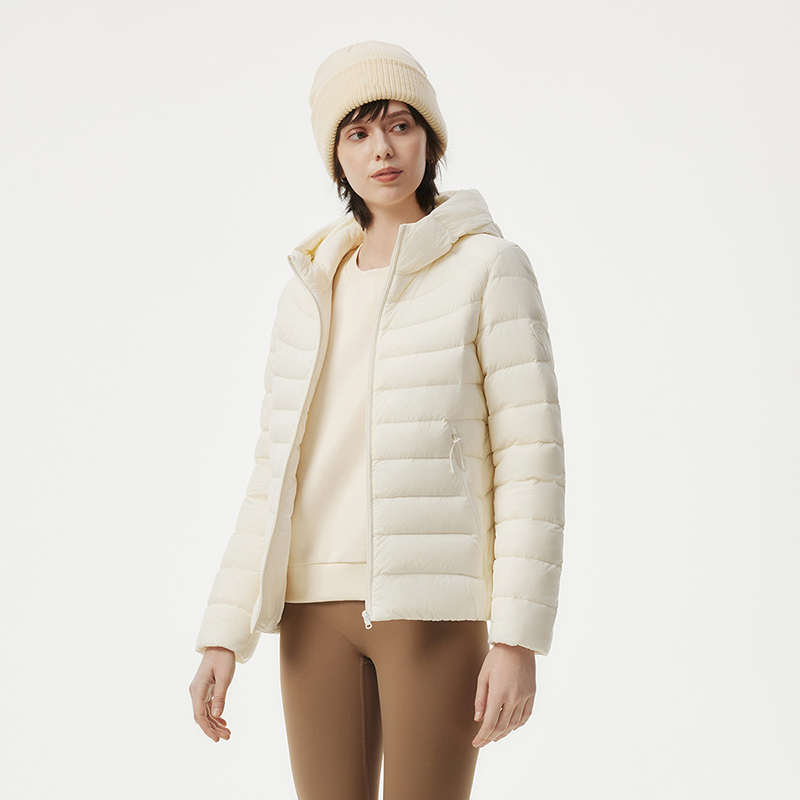 优质素材：坦博尔25新款运动轻薄羽绒服 福利价仅220.58元秒杀！